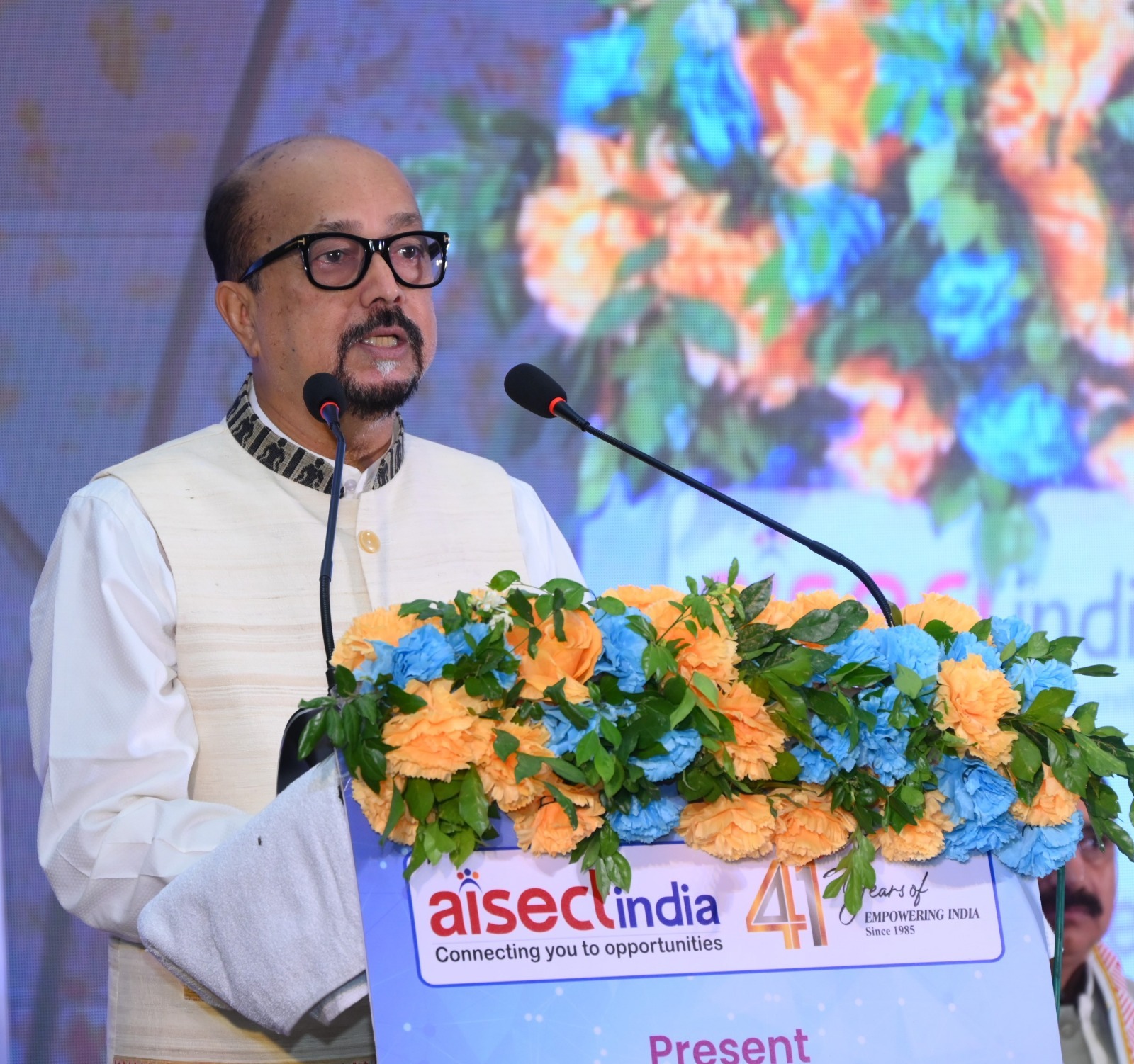 आर्टिफिशियल इंटेलिजेंस सहायक है, मानव बुद्धि का विकल्प नहीं- राज्यपाल डेका