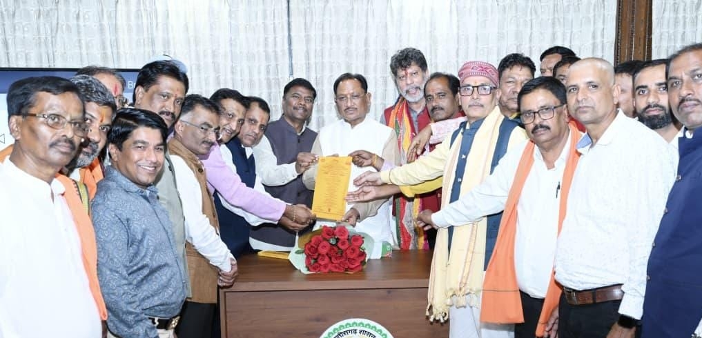 बस्तर गोंचा महापर्व 2026 का निमंत्रण लेकर मुख्यमंत्री विष्णु देव साय से मिले प्रतिनिधि
