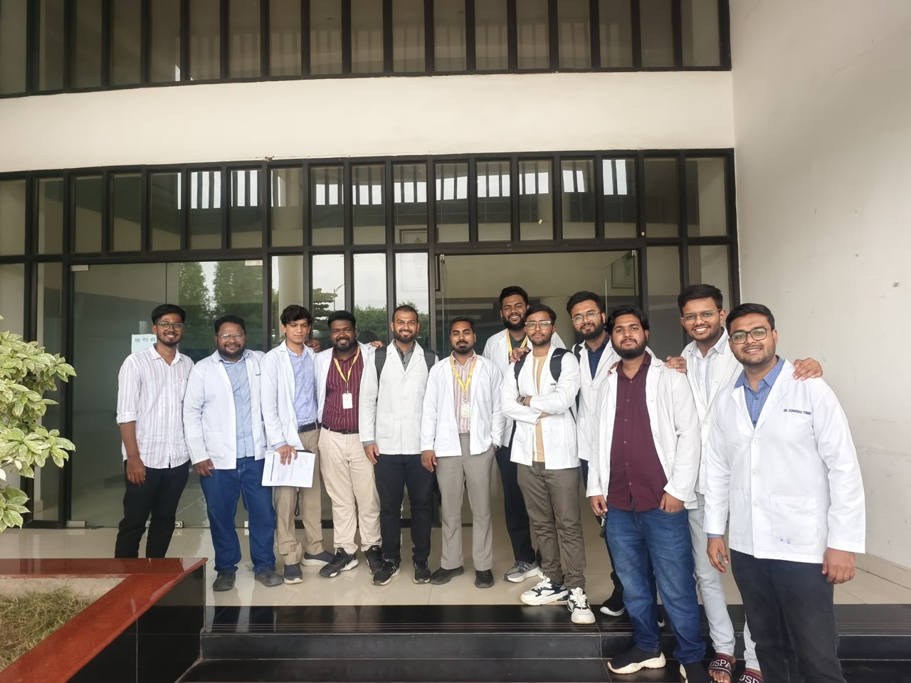 इंटर्न्स की समस्याओं पर चिकित्सा शिक्षा विभाग की बैठक, स्टाइपेंड बढ़ाने की माँग पर विचार का आश्वासन