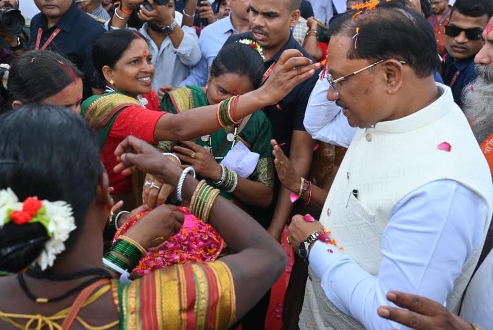 बहनों की आत्मनिर्भरता और चेहरे की मुस्कान ही हमारी सबसे बड़ी खुशी – मुख्यमंत्री विष्णुदेव साय